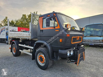 Camion plateau MAN