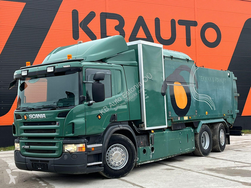 Camion Scania 420 6x2*4 DISAB EN VAC 12,5 m3