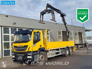 Camion grue Iveco