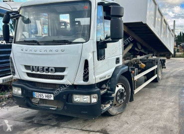 Camión portacontenedor de gancho Iveco