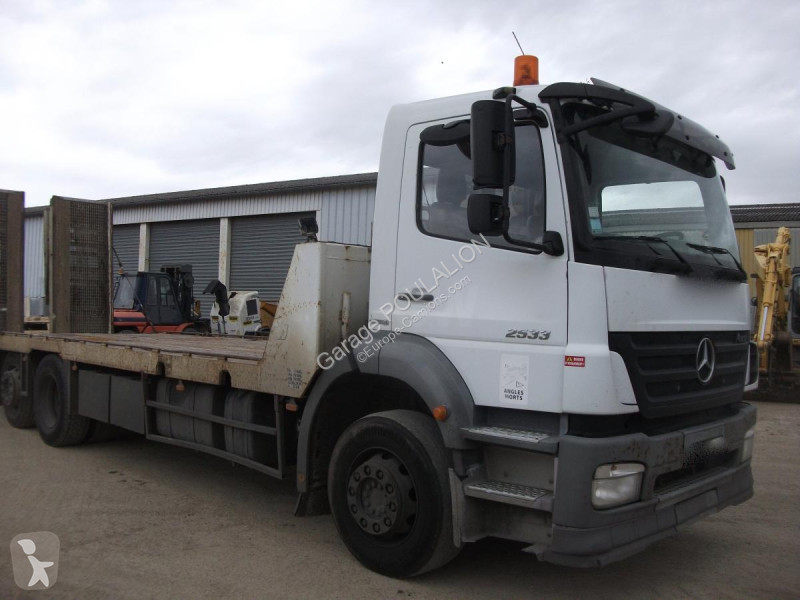 Camion Mercedes 2533