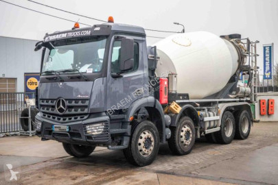 Camion béton toupie / Malaxeur Mercedes