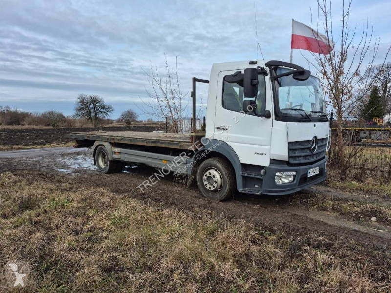 Vrachtwagen Atego 1228
