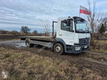 Camion plateau
