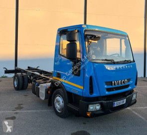 Camión chasis Iveco