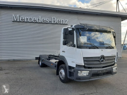 Kamion podvozek Mercedes nový