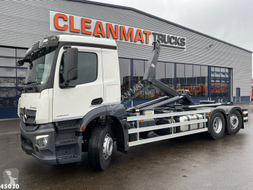 Camion polybenne Mercedes