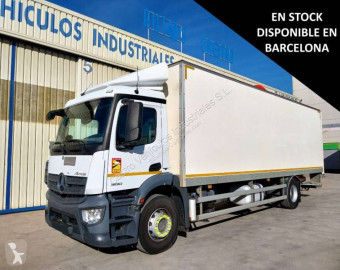 Camion fourgon Mercedes
