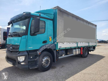Camion savoyarde Mercedes