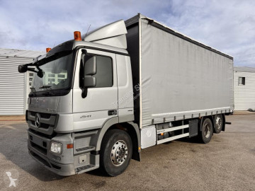 Camion rideaux coulissants (plsc) Mercedes