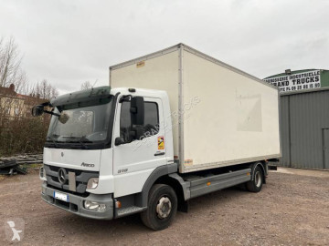 Camion fourgon polyfond Mercedes