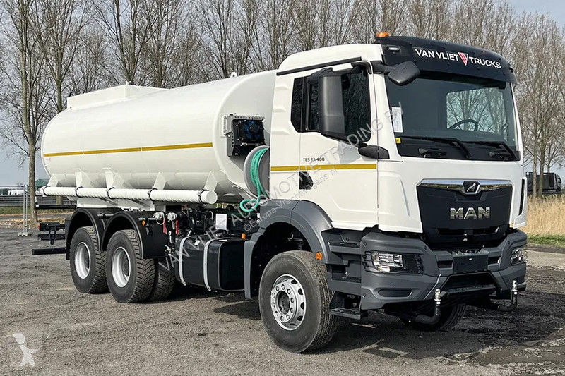 Camión MAN 33.400 BB CH Water Tank Truck (14...