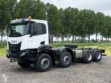Kamion podvozek Iveco nový
