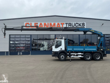 Camion grue Iveco