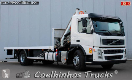 Camion grue Volvo