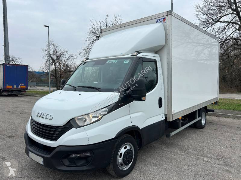 Véhicule utilitaire Iveco