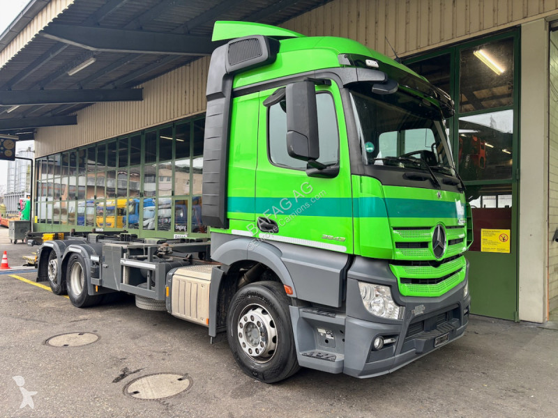 Camion Mercedes actros 2543 6x2 container...