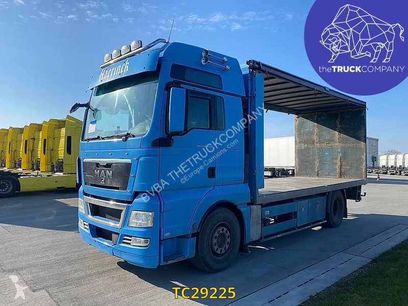Camion MAN 440