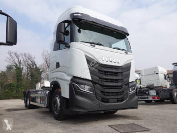 Camion châssis Iveco