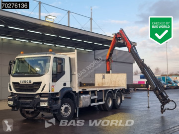 Camion grue Iveco