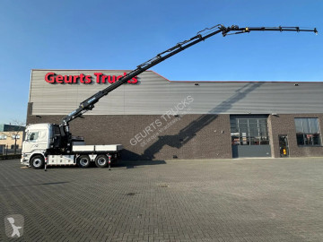 Camión plataforma Scania