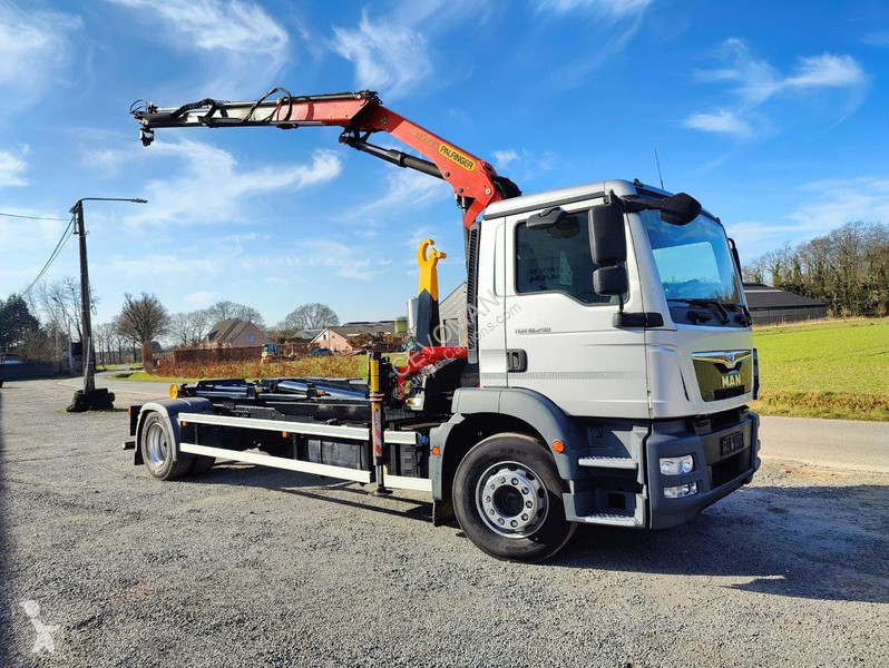 Camion MAN TGM 18.290 Container + Palfinger...