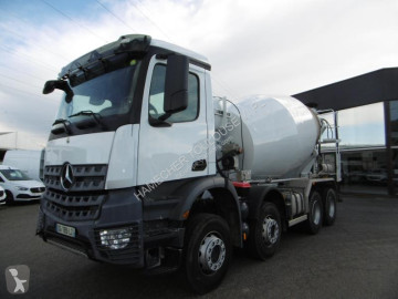 Camion béton toupie / Malaxeur Mercedes