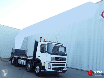 Camion plateau Volvo