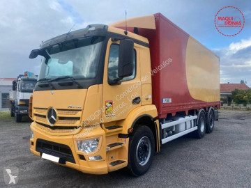 Camion fourgon Mercedes