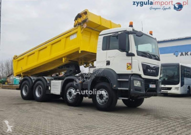 Camion benne MAN