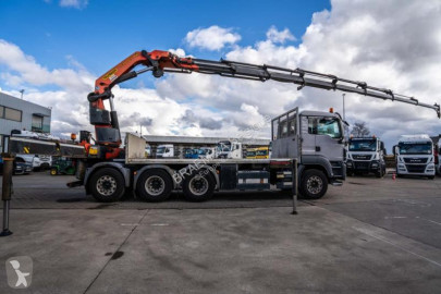 Camion grue standard MAN