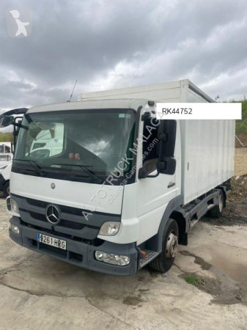 Camión tautliner (lonas correderas) Mercedes