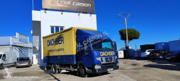 Camion fourgon Nissan