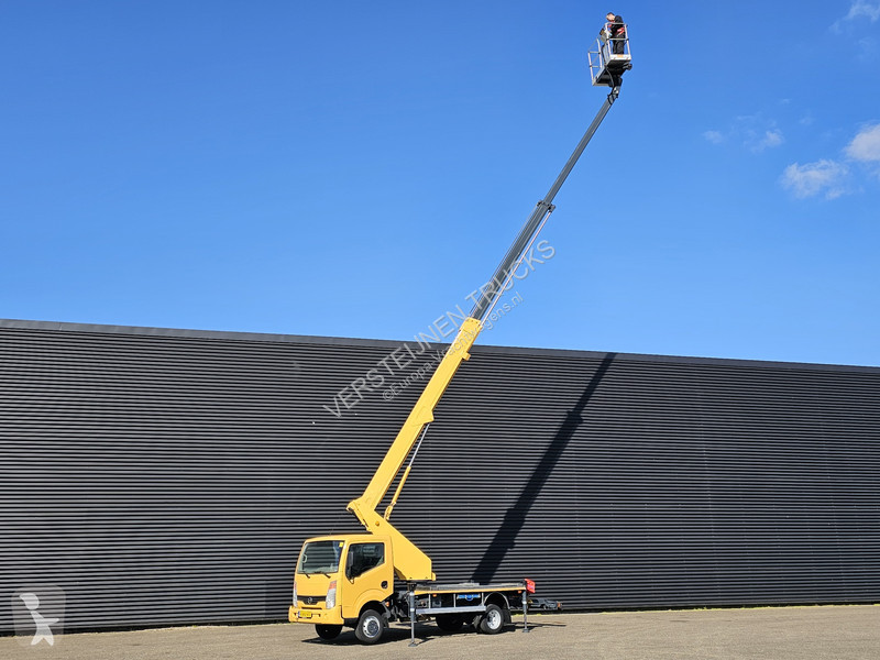 Camion Nissan CABSTAR / 19 mtr PLATFOR WORKER