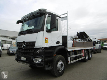 Camion grue standard Mercedes