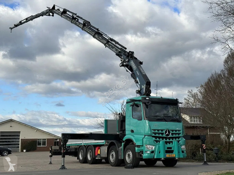 Camion Mercedes 8x4 FASSI...