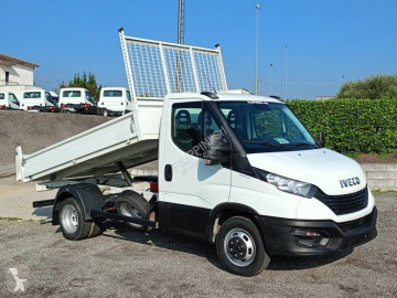 Camion benne Iveco