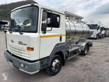 شاحنة صهريج Nissan