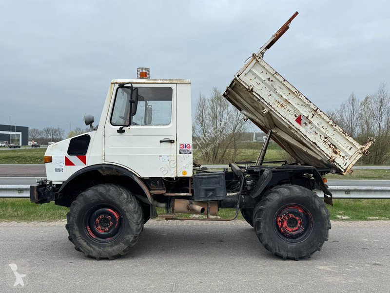 شاحنة Mercedes 424