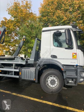 Camion multibenne Mercedes
