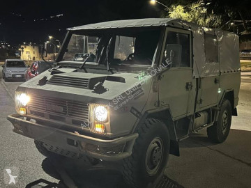 Camion plateau Iveco