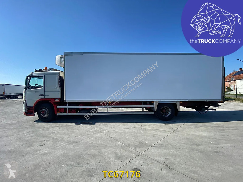Camion Volvo 330