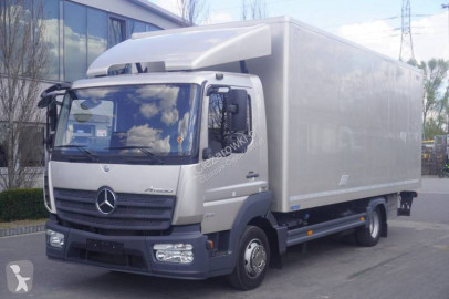 Camion fourgon Mercedes
