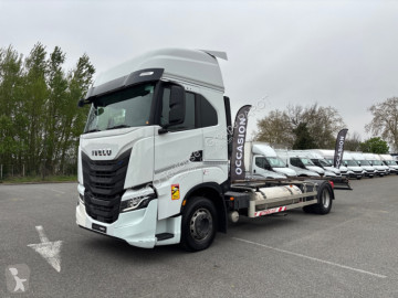 Camion châssis Iveco