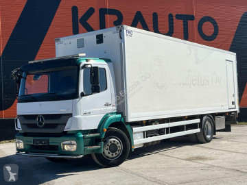 Camion fourgon Mercedes