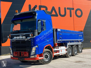 Camion benne Volvo