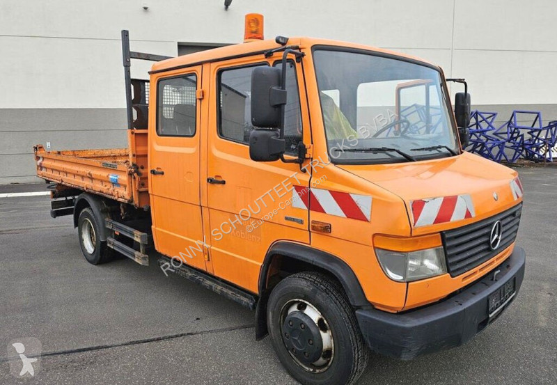Furgoneta Mercedes Vario 813 D 4x2 Doka Vario...