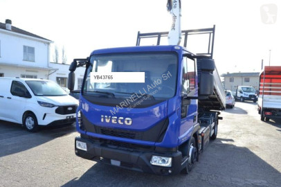 Camión volquete Iveco