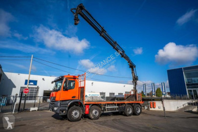 Camion grue standard Mercedes