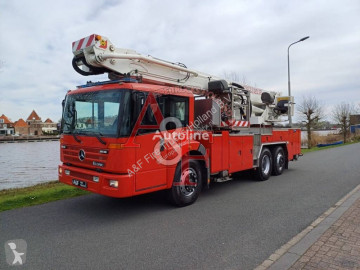 Camion pompiers Mercedes